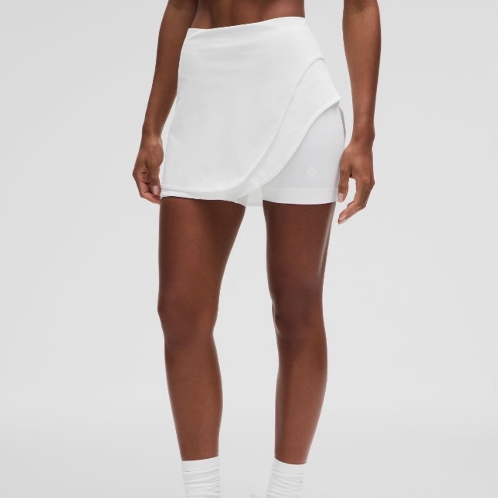 Lululemon white skirt shorts